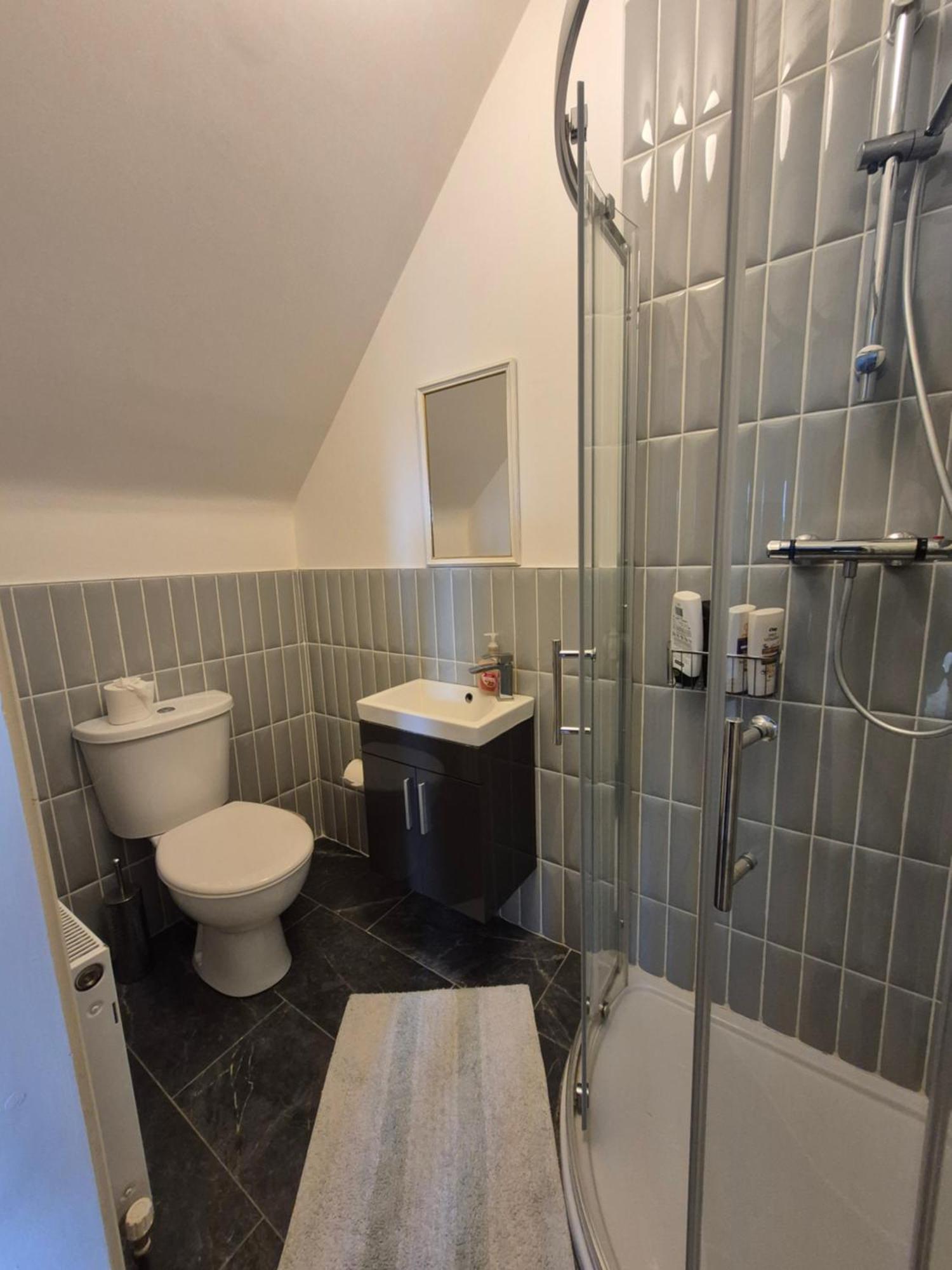 Ballinasloe Guest House In The Heart Of The Country Ngoại thất bức ảnh